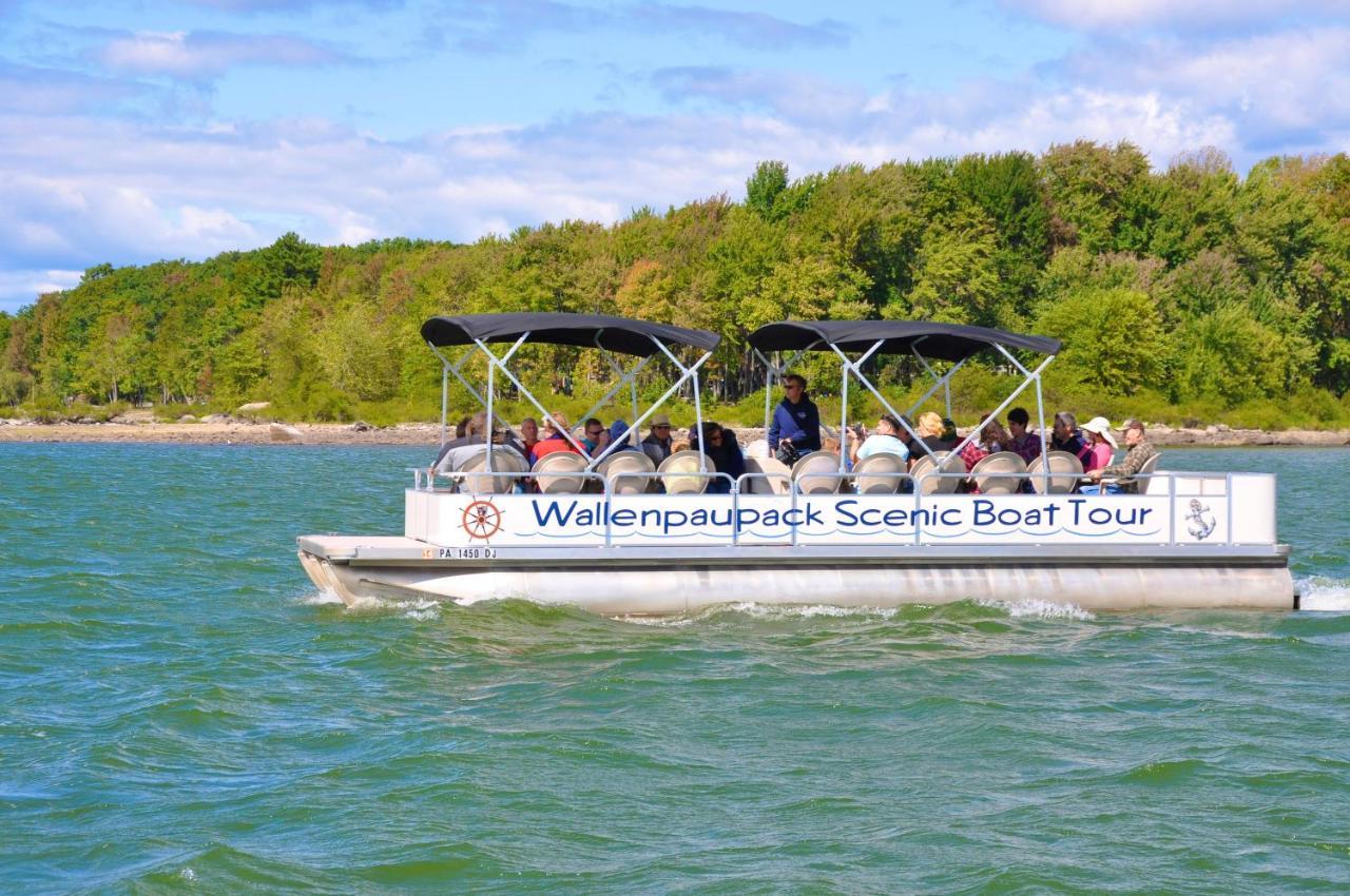 East Shore Lodging Hawley Экстерьер фото