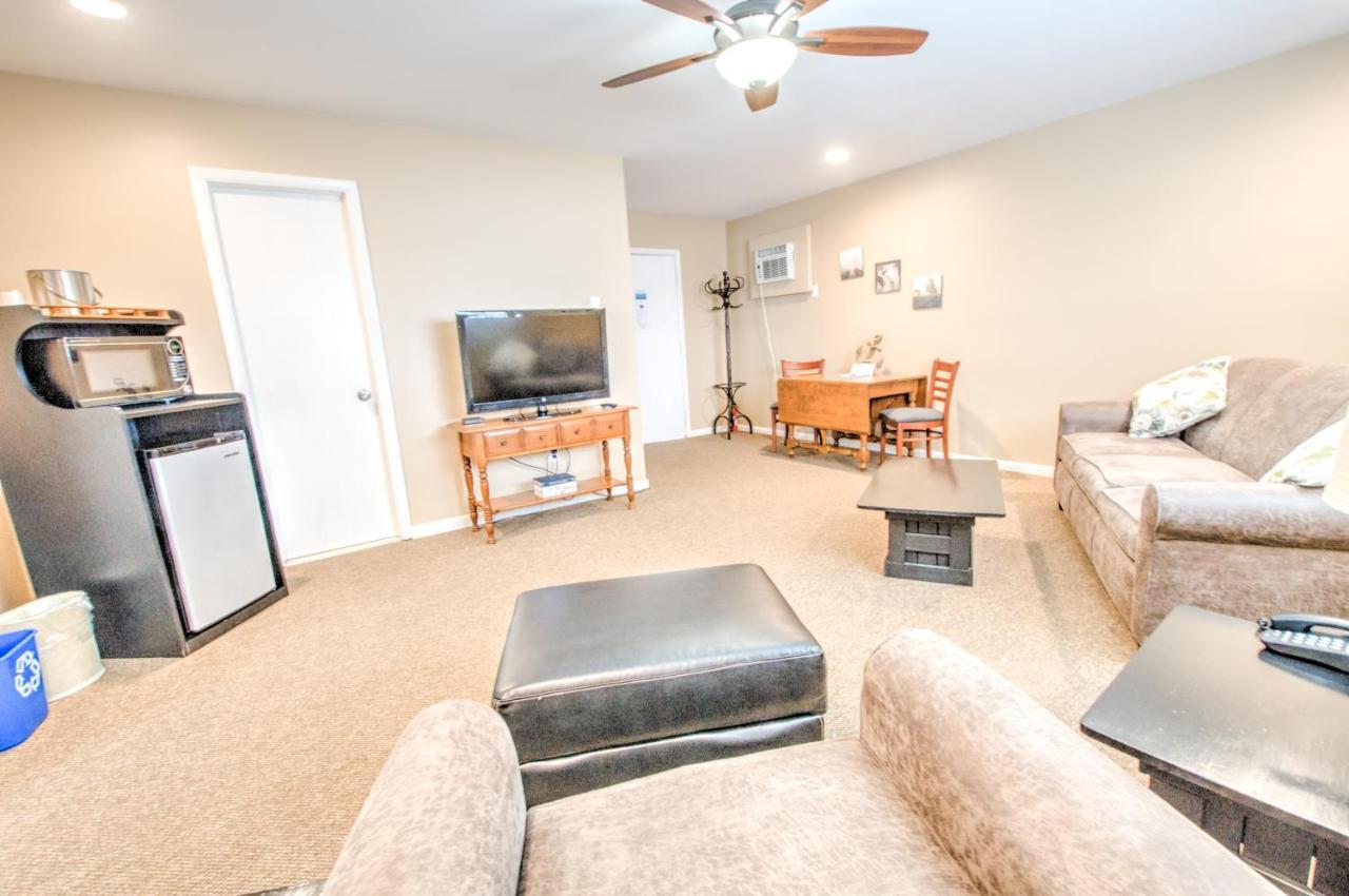 East Shore Lodging Hawley Экстерьер фото