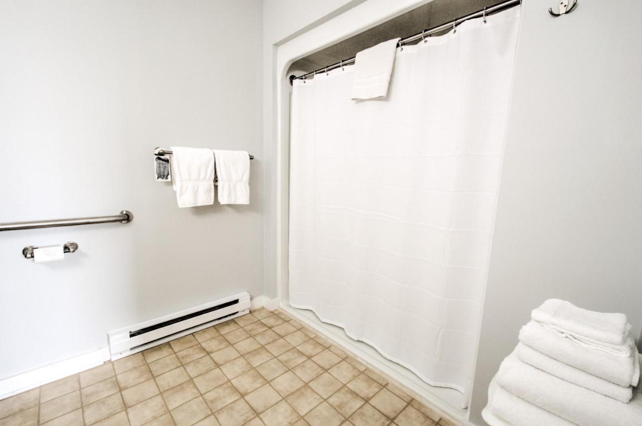 East Shore Lodging Hawley Экстерьер фото